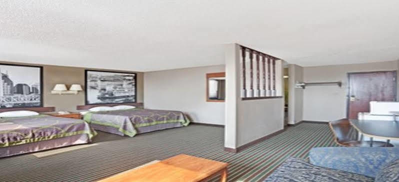 Super 8 By Wyndham Nashville/ Dntn/ Opryland Area Exterior photo